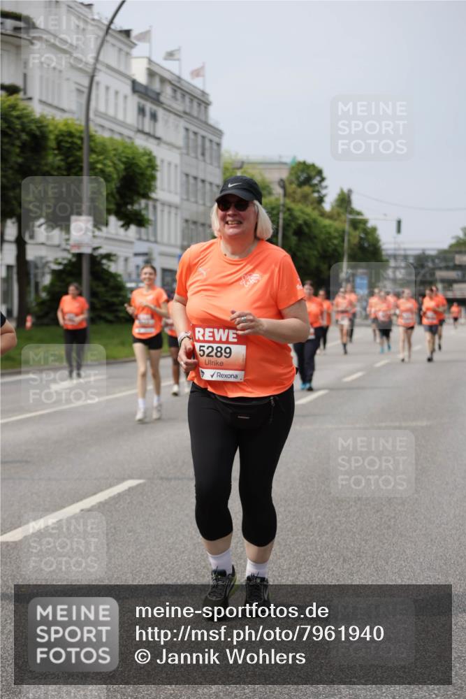 15.06.2025 - REWE Women's Run Jannik Wohlers http://msf.ph/oto/7961940 15.06.2025 09:46:32 Laufen 5289 meine-sportfotos.de