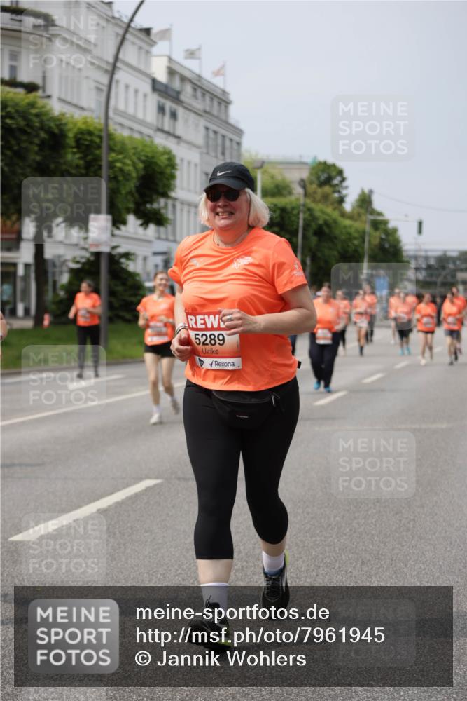 15.06.2025 - REWE Women's Run Jannik Wohlers http://msf.ph/oto/7961945 15.06.2025 09:46:32 Laufen 5289 meine-sportfotos.de