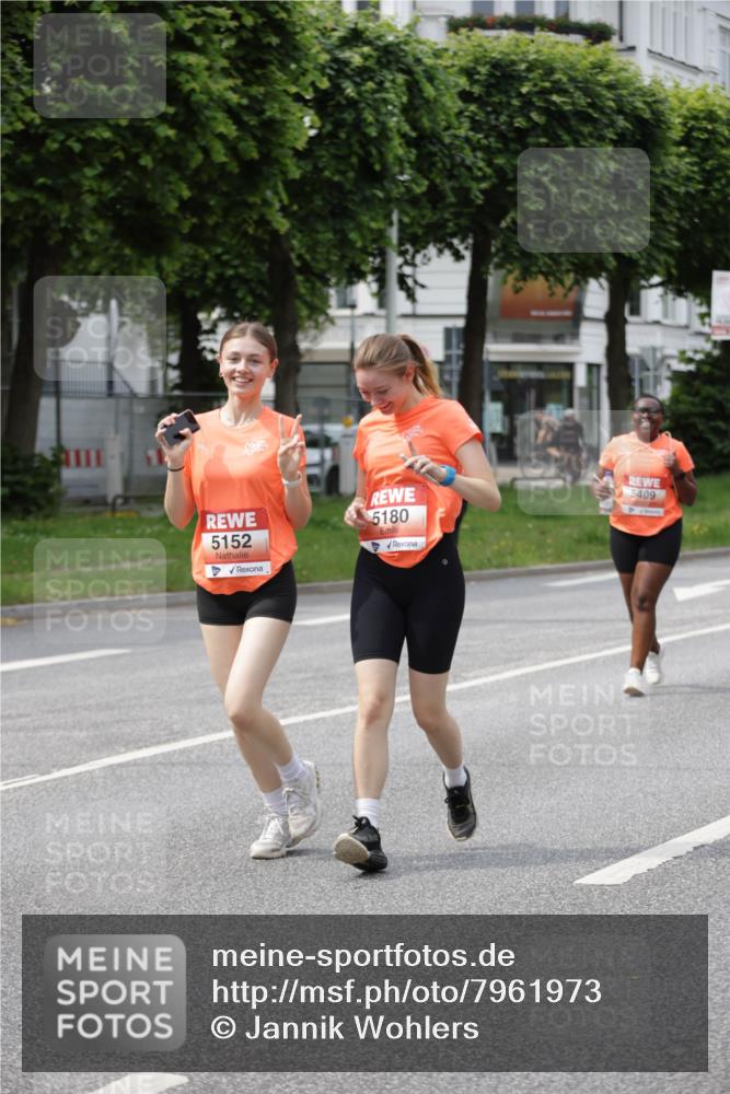15.06.2025 - REWE Women's Run Jannik Wohlers http://msf.ph/oto/7961973 15.06.2025 09:46:36 Laufen 5152, 5180, 5409 meine-sportfotos.de