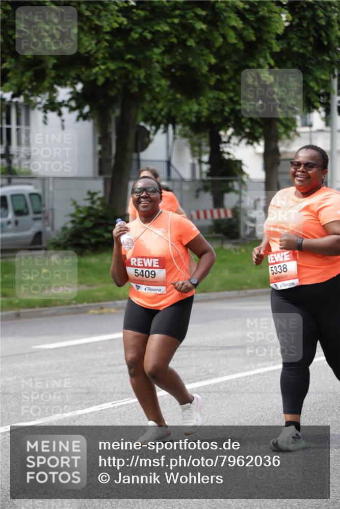 15.06.2025 - REWE Women's Run Jannik Wohlers http://msf.ph/oto/7962036 15.06.2025 09:46:40 Laufen 5409, 5338 meine-sportfotos.de
