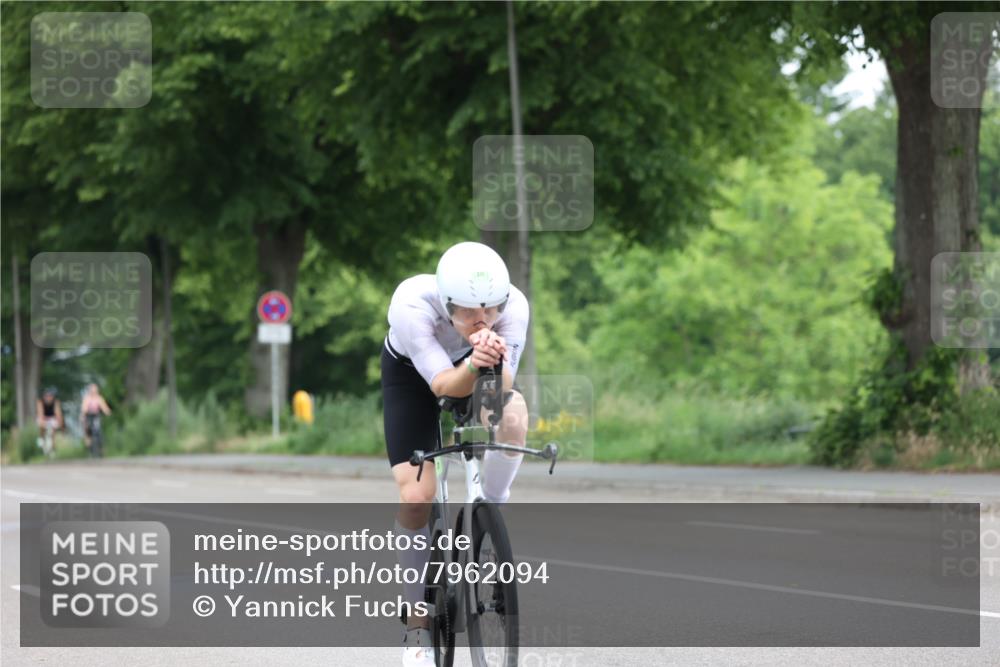 15.06.2025 - 7 Türme Triathlon Yannick Fuchs http://msf.ph/oto/7962094 15.06.2025 10:53:24 Radfahren 324 meine-sportfotos.de