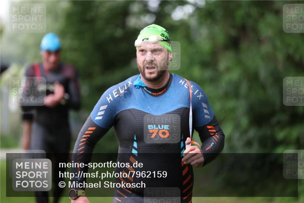 15.06.2025 - 7 Türme Triathlon Michael Strokosch http://msf.ph/oto/7962159 15.06.2025 12:14:19 Schwimmen 370, 439, 442, 466, 496, 498, 501 meine-sportfotos.de