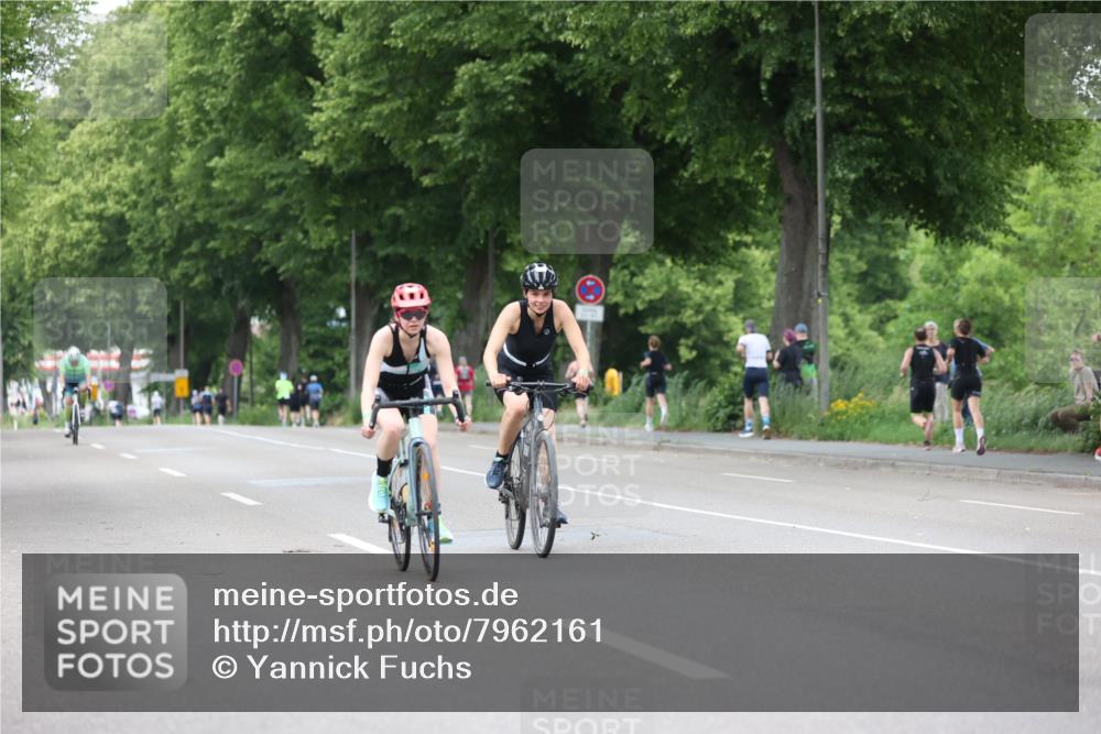 15.06.2025 - 7 Türme Triathlon Yannick Fuchs http://msf.ph/oto/7962161 15.06.2025 13:51:02 Radfahren 213, 304, 645, 867, 936, 1012 meine-sportfotos.de