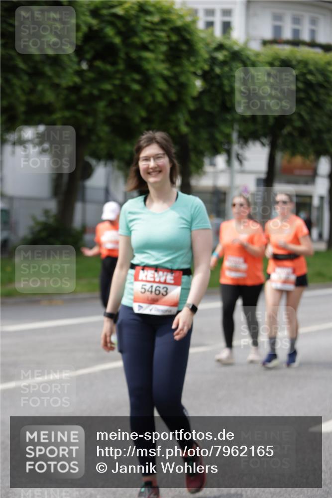 15.06.2025 - REWE Women's Run Jannik Wohlers http://msf.ph/oto/7962165 15.06.2025 09:46:47 Laufen 5463 meine-sportfotos.de