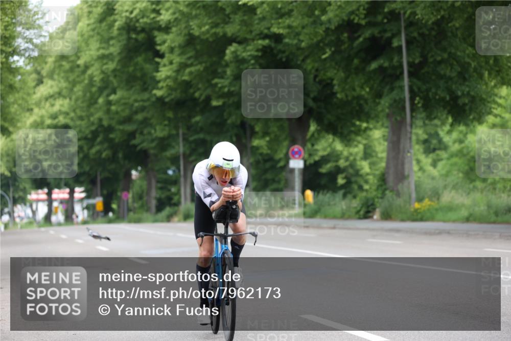 15.06.2025 - 7 Türme Triathlon Yannick Fuchs http://msf.ph/oto/7962173 15.06.2025 10:55:45 Radfahren 218, 282 meine-sportfotos.de