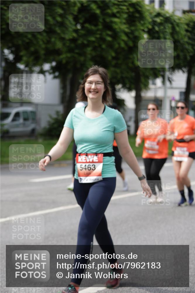 15.06.2025 - REWE Women's Run Jannik Wohlers http://msf.ph/oto/7962183 15.06.2025 09:46:47 Laufen 5463 meine-sportfotos.de