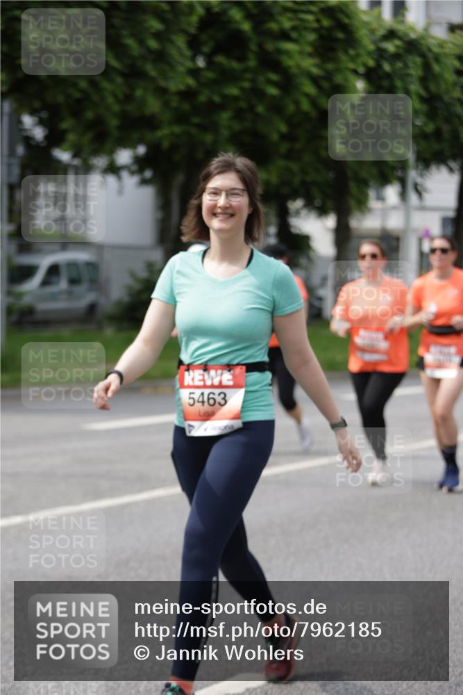 15.06.2025 - REWE Women's Run Jannik Wohlers http://msf.ph/oto/7962185 15.06.2025 09:46:47 Laufen 5463 meine-sportfotos.de