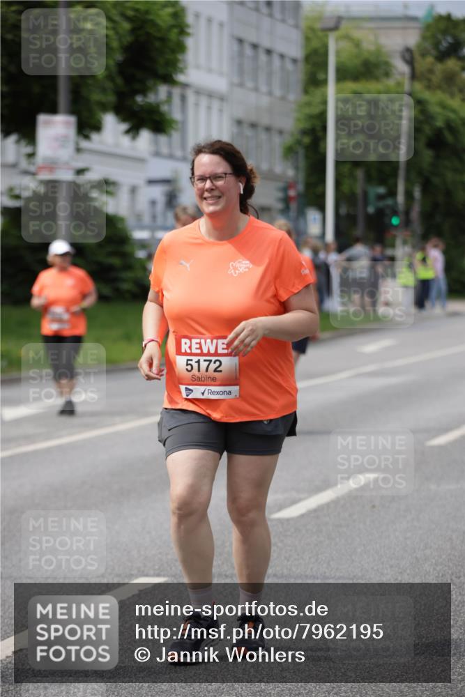 15.06.2025 - REWE Women's Run Jannik Wohlers http://msf.ph/oto/7962195 15.06.2025 09:46:49 Laufen 5172 meine-sportfotos.de