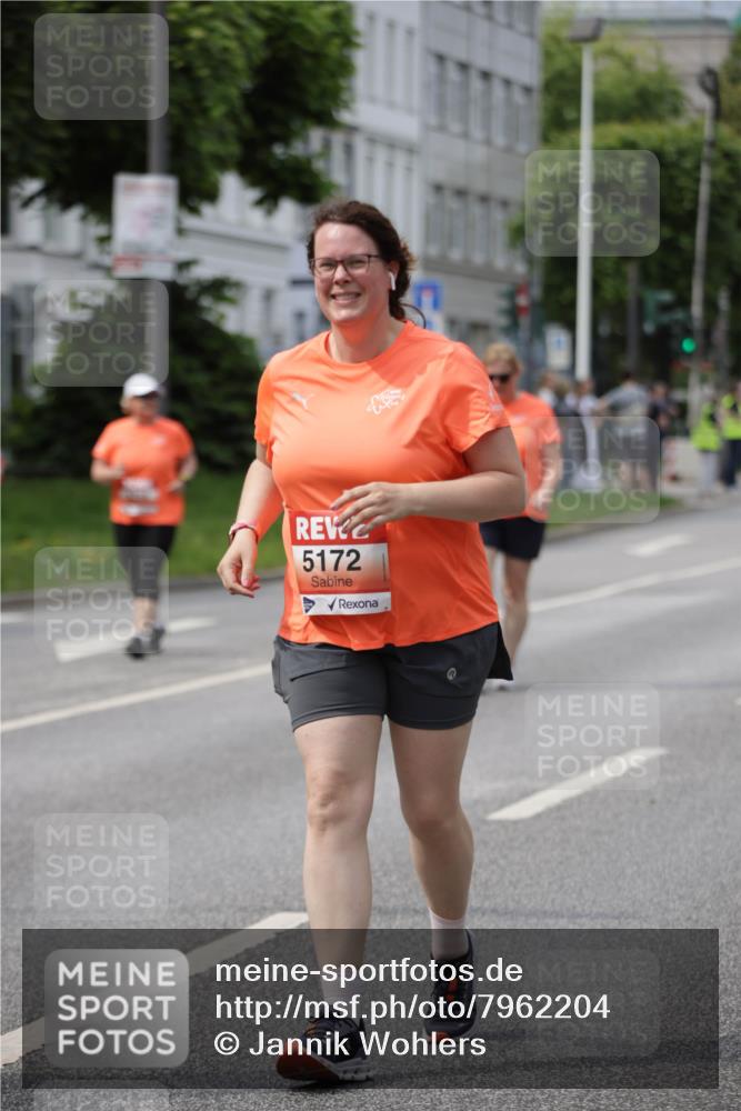 15.06.2025 - REWE Women's Run Jannik Wohlers http://msf.ph/oto/7962204 15.06.2025 09:46:49 Laufen 5172 meine-sportfotos.de