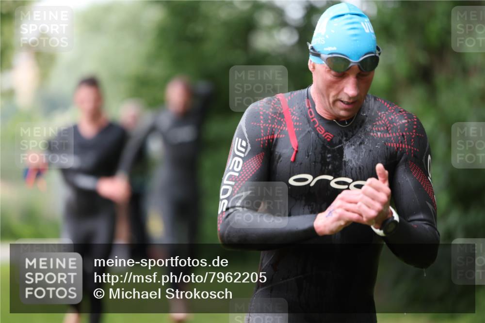 15.06.2025 - 7 Türme Triathlon Michael Strokosch http://msf.ph/oto/7962205 15.06.2025 12:14:22 Schwimmen 370, 439, 442, 466, 496, 498 meine-sportfotos.de