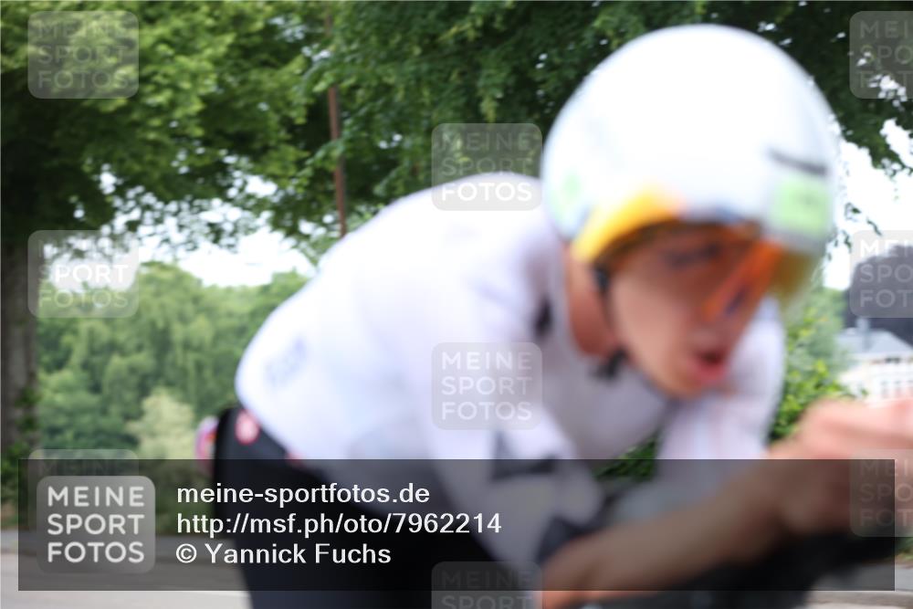 15.06.2025 - 7 Türme Triathlon Yannick Fuchs http://msf.ph/oto/7962214 15.06.2025 10:55:45 Radfahren 218, 282 meine-sportfotos.de