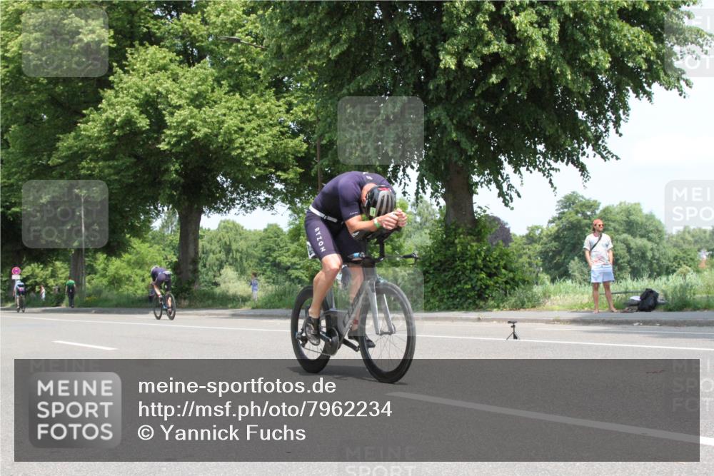 15.06.2025 - 7 Türme Triathlon Yannick Fuchs http://msf.ph/oto/7962234 15.06.2025 12:38:11 Radfahren  meine-sportfotos.de