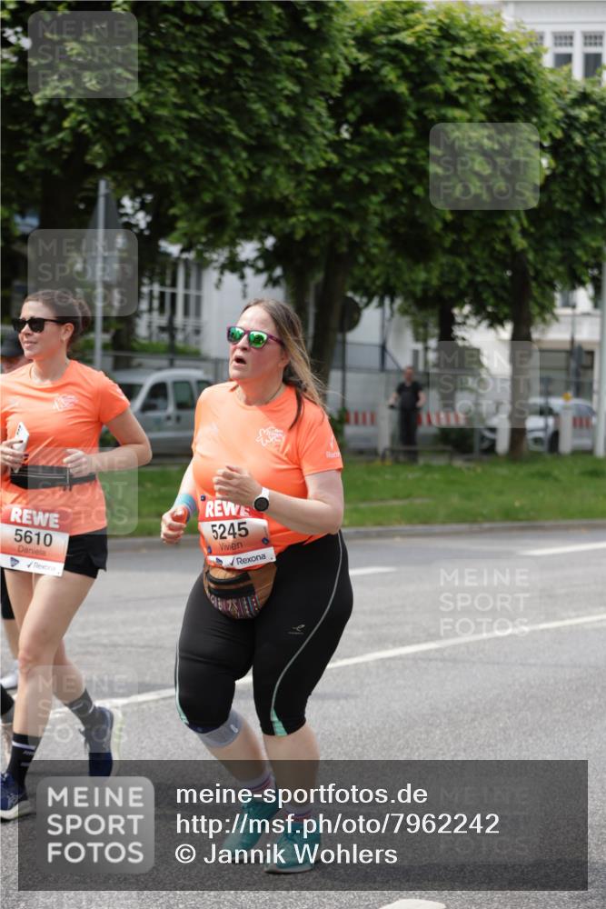 15.06.2025 - REWE Women's Run Jannik Wohlers http://msf.ph/oto/7962242 15.06.2025 09:46:50 Laufen 5610, 5245 meine-sportfotos.de