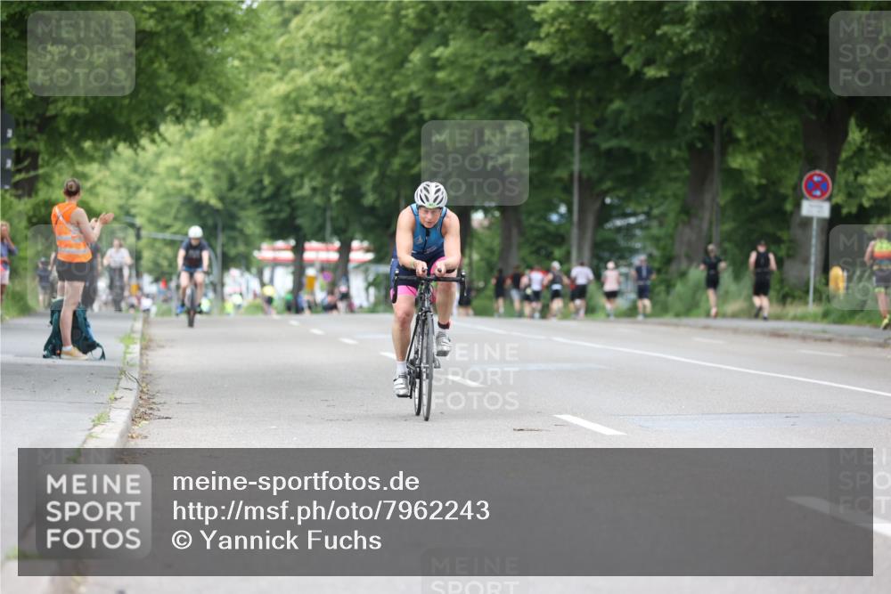 15.06.2025 - 7 Türme Triathlon Yannick Fuchs http://msf.ph/oto/7962243 15.06.2025 13:51:35 Radfahren 977 meine-sportfotos.de