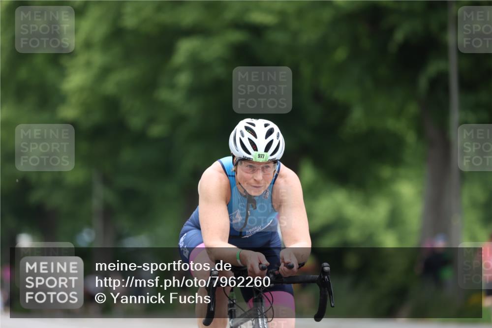 15.06.2025 - 7 Türme Triathlon Yannick Fuchs http://msf.ph/oto/7962260 15.06.2025 13:51:37 Radfahren 977, 1008 meine-sportfotos.de