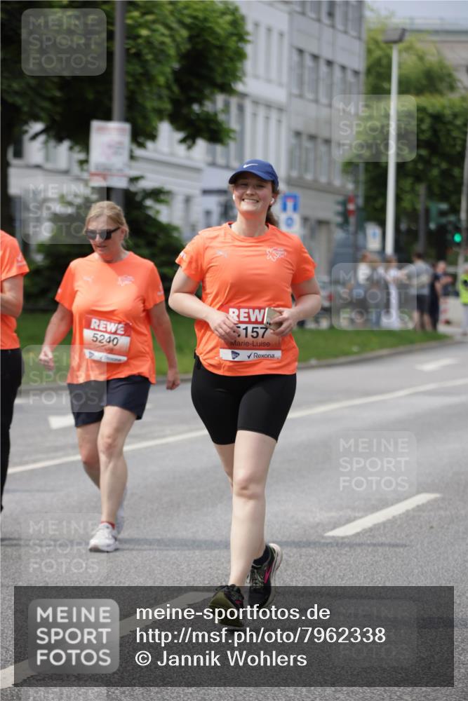 15.06.2025 - REWE Women's Run Jannik Wohlers http://msf.ph/oto/7962338 15.06.2025 09:46:53 Laufen 5240, 157 meine-sportfotos.de