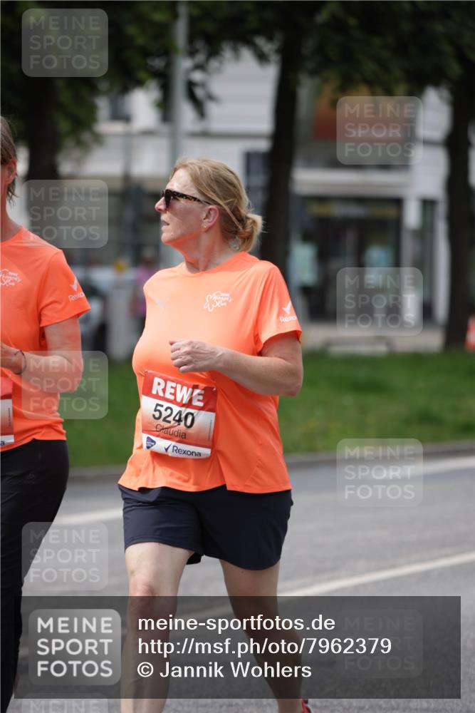 15.06.2025 - REWE Women's Run Jannik Wohlers http://msf.ph/oto/7962379 15.06.2025 09:46:56 Laufen 5240 meine-sportfotos.de