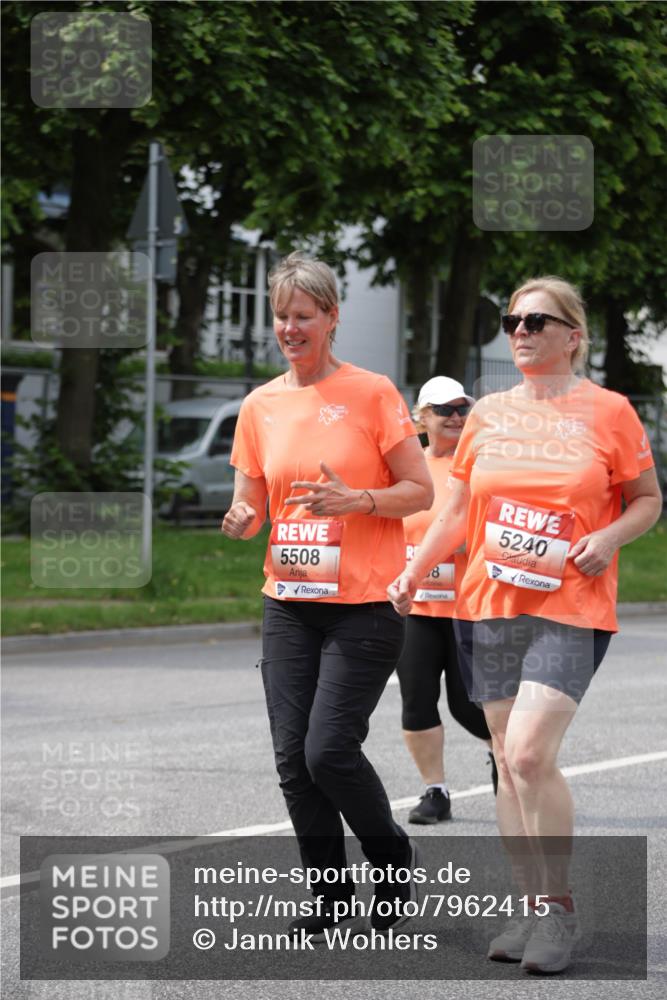 15.06.2025 - REWE Women's Run Jannik Wohlers http://msf.ph/oto/7962415 15.06.2025 09:46:57 Laufen 5508, 8, 5240 meine-sportfotos.de