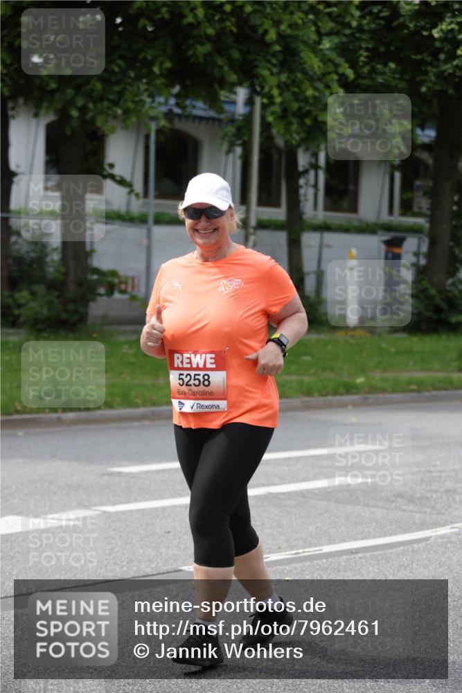 15.06.2025 - REWE Women's Run Jannik Wohlers http://msf.ph/oto/7962461 15.06.2025 09:46:59 Laufen 5258 meine-sportfotos.de