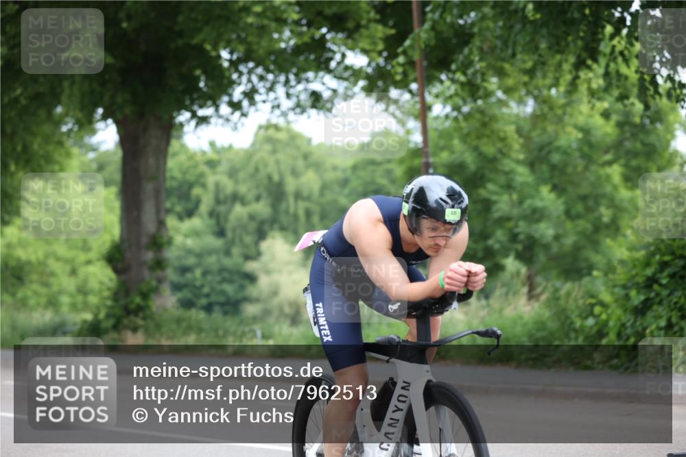 15.06.2025 - 7 Türme Triathlon Yannick Fuchs http://msf.ph/oto/7962513 15.06.2025 11:03:14 Radfahren  meine-sportfotos.de