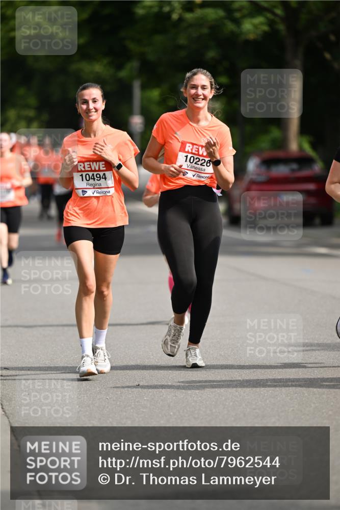 15.06.2025 - REWE Women's Run Dr. Thomas Lammeyer http://msf.ph/oto/7962544 15.06.2025 09:51:26 Laufen 10494, 10226 meine-sportfotos.de