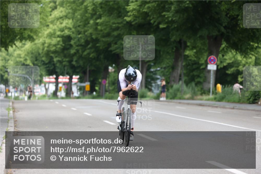 15.06.2025 - 7 Türme Triathlon Yannick Fuchs http://msf.ph/oto/7962622 15.06.2025 11:05:25 Radfahren  meine-sportfotos.de