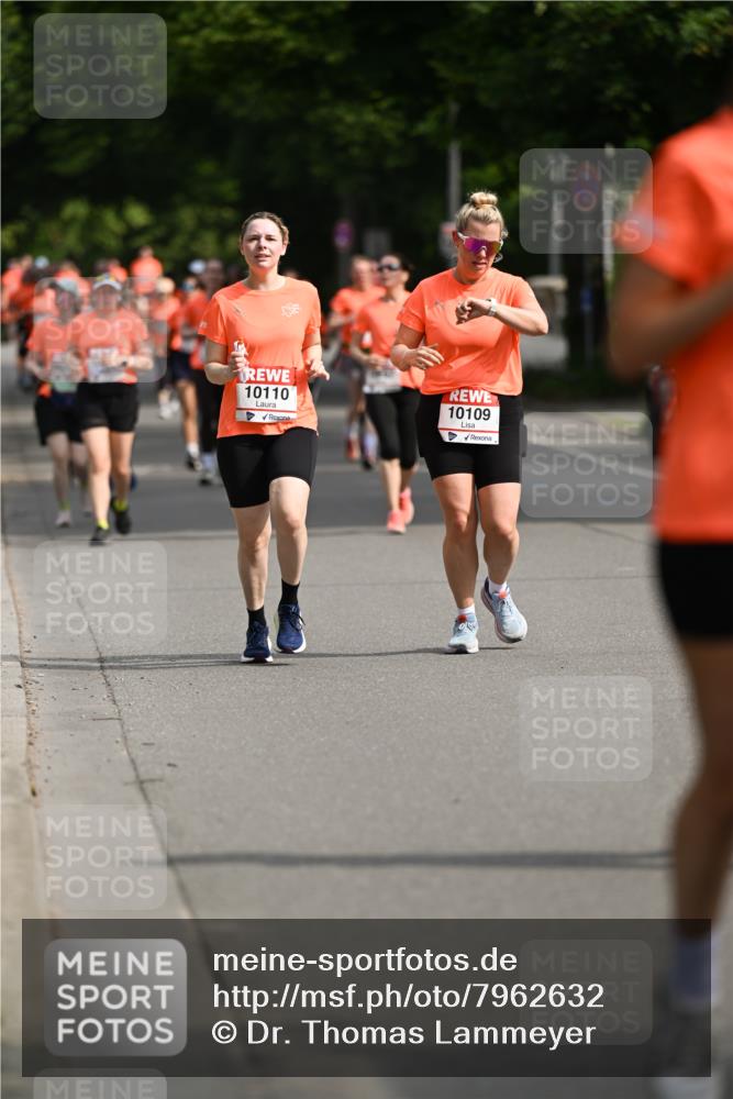 15.06.2025 - REWE Women's Run Dr. Thomas Lammeyer http://msf.ph/oto/7962632 15.06.2025 09:51:29 Laufen 10110, 10109 meine-sportfotos.de
