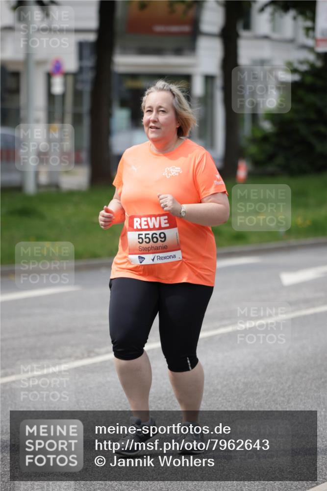 15.06.2025 - REWE Women's Run Jannik Wohlers http://msf.ph/oto/7962643 15.06.2025 09:47:22 Laufen 5569 meine-sportfotos.de