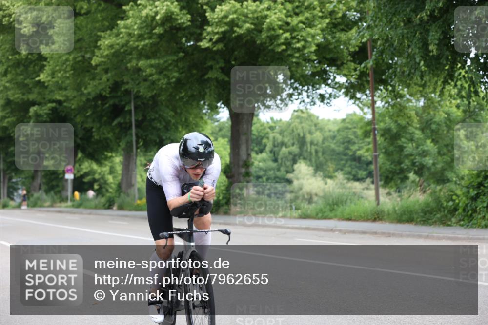 15.06.2025 - 7 Türme Triathlon Yannick Fuchs http://msf.ph/oto/7962655 15.06.2025 11:05:26 Radfahren  meine-sportfotos.de