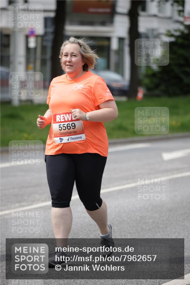 15.06.2025 - REWE Women's Run Jannik Wohlers http://msf.ph/oto/7962657 15.06.2025 09:47:22 Laufen 5569 meine-sportfotos.de