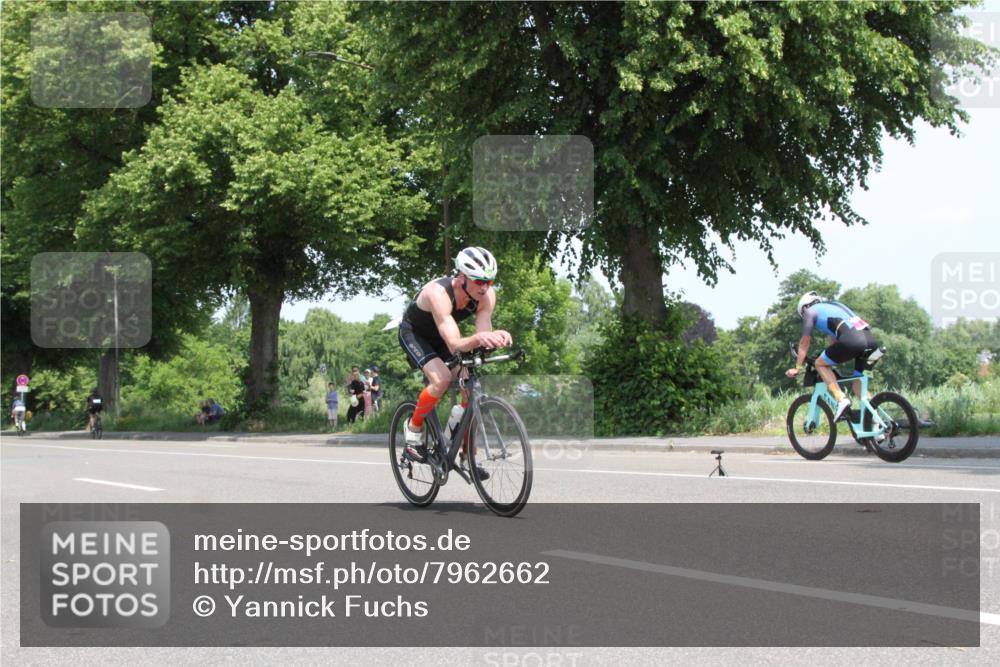15.06.2025 - 7 Türme Triathlon Yannick Fuchs http://msf.ph/oto/7962662 15.06.2025 12:44:15 Radfahren  meine-sportfotos.de