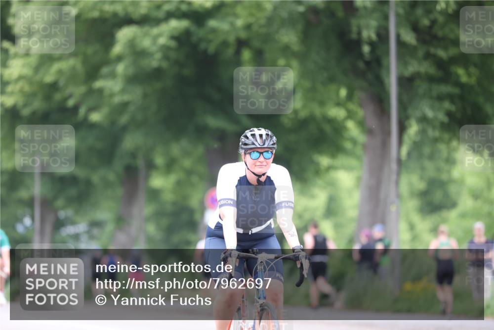 15.06.2025 - 7 Türme Triathlon Yannick Fuchs http://msf.ph/oto/7962697 15.06.2025 13:52:20 Radfahren 1083 meine-sportfotos.de