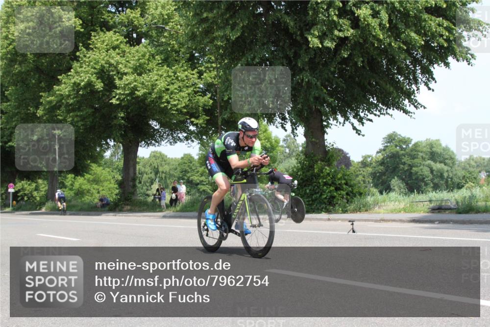 15.06.2025 - 7 Türme Triathlon Yannick Fuchs http://msf.ph/oto/7962754 15.06.2025 12:45:04 Radfahren  meine-sportfotos.de