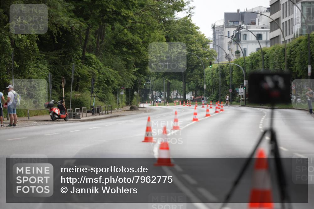15.06.2025 - REWE Women's Run Jannik Wohlers http://msf.ph/oto/7962775 15.06.2025 09:54:08 Laufen  meine-sportfotos.de