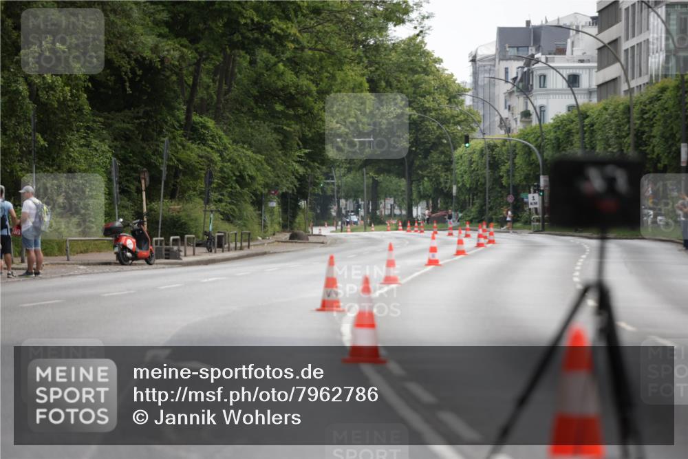 15.06.2025 - REWE Women's Run Jannik Wohlers http://msf.ph/oto/7962786 15.06.2025 09:54:09 Laufen  meine-sportfotos.de