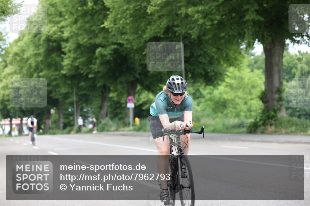 15.06.2025 - 7 Türme Triathlon Yannick Fuchs http://msf.ph/oto/7962793 15.06.2025 11:06:00 Radfahren 201, 290 meine-sportfotos.de