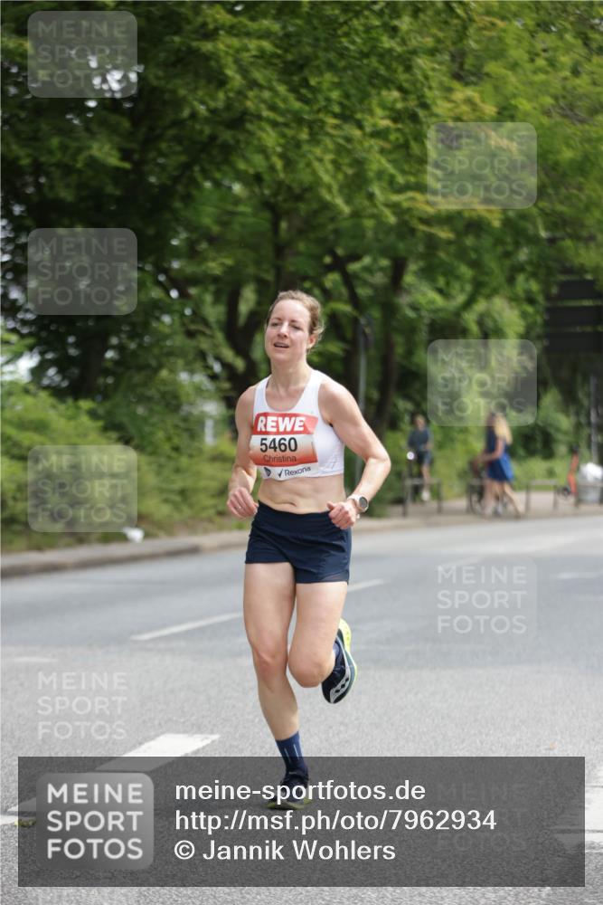 15.06.2025 - REWE Women's Run Jannik Wohlers http://msf.ph/oto/7962934 15.06.2025 09:56:29 Laufen 5460 meine-sportfotos.de