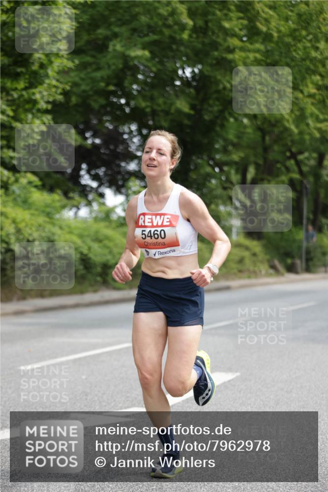 15.06.2025 - REWE Women's Run Jannik Wohlers http://msf.ph/oto/7962978 15.06.2025 09:56:30 Laufen 5460 meine-sportfotos.de