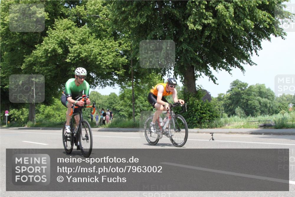 15.06.2025 - 7 Türme Triathlon Yannick Fuchs http://msf.ph/oto/7963002 15.06.2025 12:47:10 Radfahren  meine-sportfotos.de
