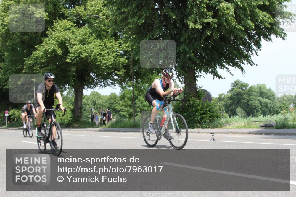 15.06.2025 - 7 Türme Triathlon Yannick Fuchs http://msf.ph/oto/7963017 15.06.2025 12:47:16 Radfahren  meine-sportfotos.de