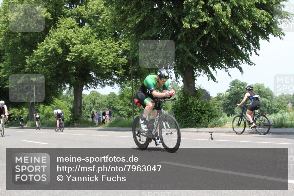 15.06.2025 - 7 Türme Triathlon Yannick Fuchs http://msf.ph/oto/7963047 15.06.2025 12:47:25 Radfahren  meine-sportfotos.de