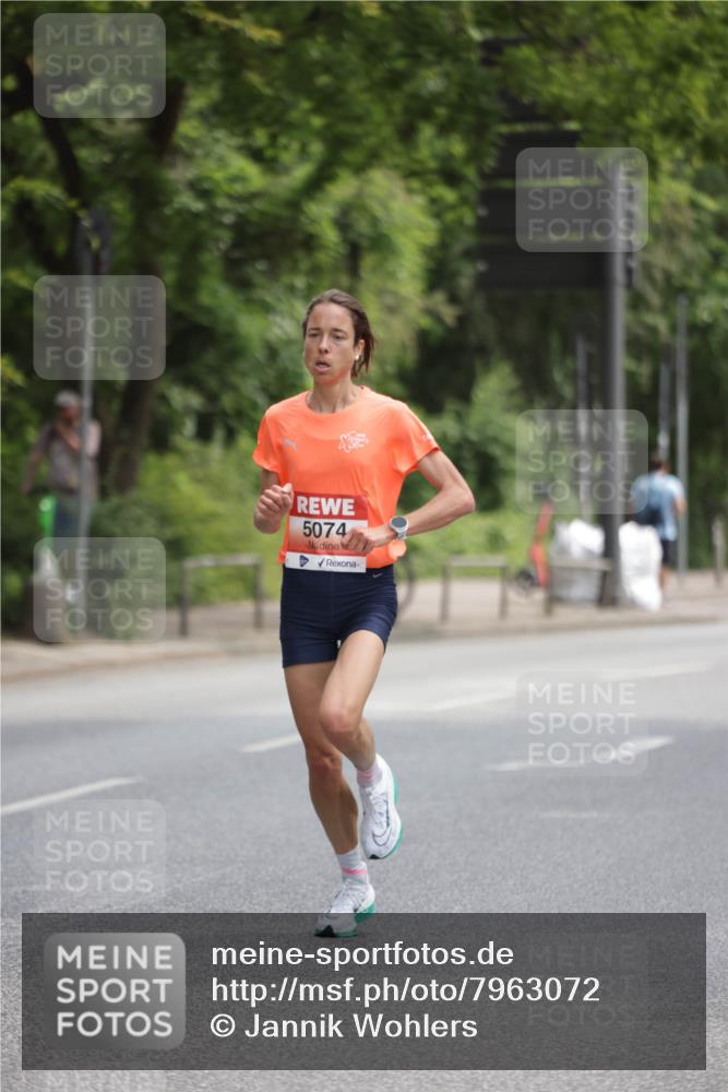 15.06.2025 - REWE Women's Run Jannik Wohlers http://msf.ph/oto/7963072 15.06.2025 09:56:51 Laufen 5074 meine-sportfotos.de