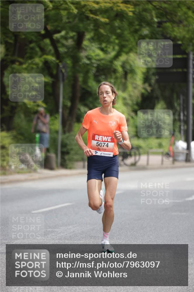 15.06.2025 - REWE Women's Run Jannik Wohlers http://msf.ph/oto/7963097 15.06.2025 09:56:51 Laufen 5074 meine-sportfotos.de