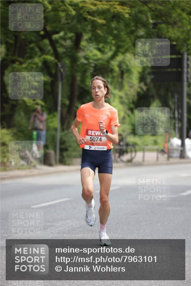 15.06.2025 - REWE Women's Run Jannik Wohlers http://msf.ph/oto/7963101 15.06.2025 09:56:51 Laufen 5074 meine-sportfotos.de