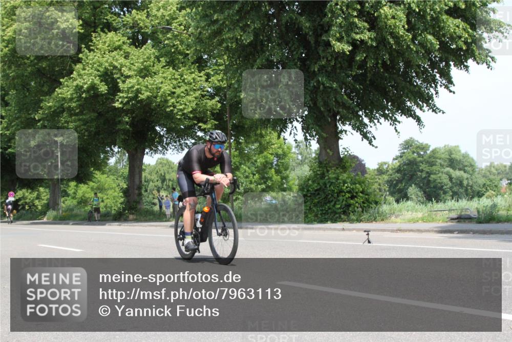 15.06.2025 - 7 Türme Triathlon Yannick Fuchs http://msf.ph/oto/7963113 15.06.2025 12:47:48 Radfahren  meine-sportfotos.de