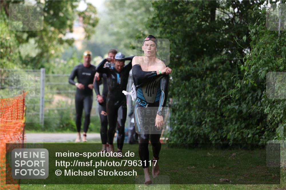 15.06.2025 - 7 Türme Triathlon Michael Strokosch http://msf.ph/oto/7963117 15.06.2025 12:15:46 Schwimmen 366, 446, 500, 503, 537, 575, 583 meine-sportfotos.de