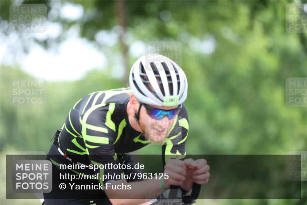 15.06.2025 - 7 Türme Triathlon Yannick Fuchs http://msf.ph/oto/7963125 15.06.2025 11:08:52 Radfahren 299 meine-sportfotos.de