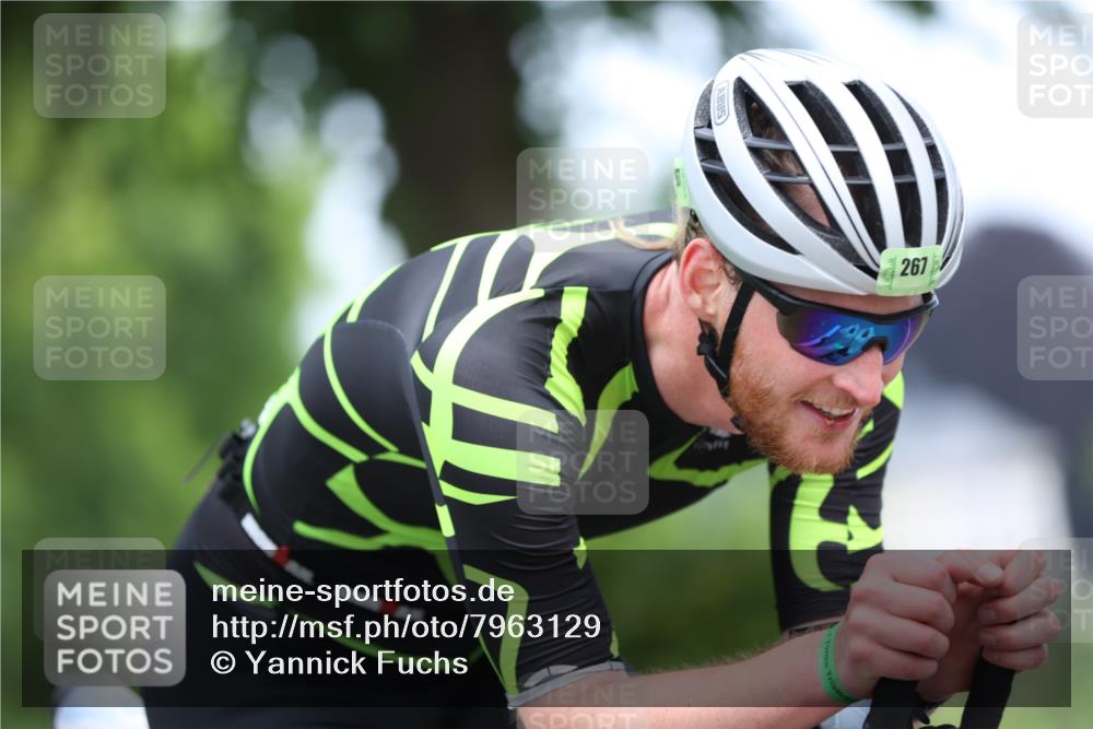 15.06.2025 - 7 Türme Triathlon Yannick Fuchs http://msf.ph/oto/7963129 15.06.2025 11:08:52 Radfahren 299 meine-sportfotos.de