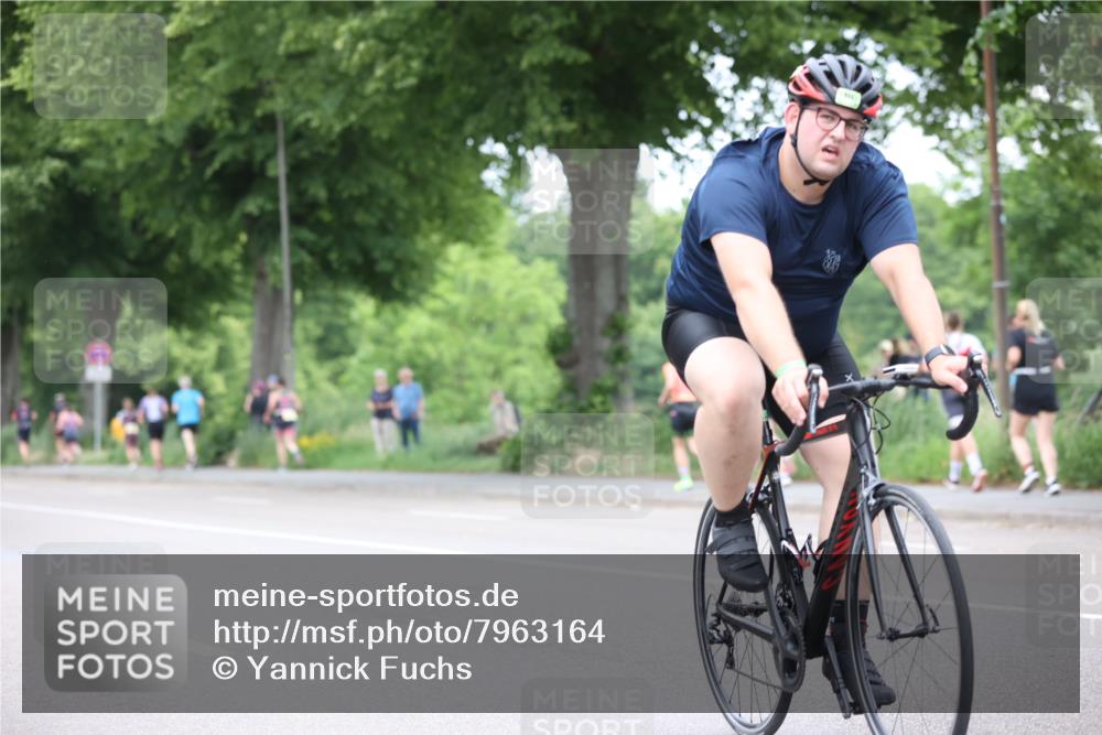 15.06.2025 - 7 Türme Triathlon Yannick Fuchs http://msf.ph/oto/7963164 15.06.2025 13:53:00 Radfahren 408, 946, 1022, 1115 meine-sportfotos.de