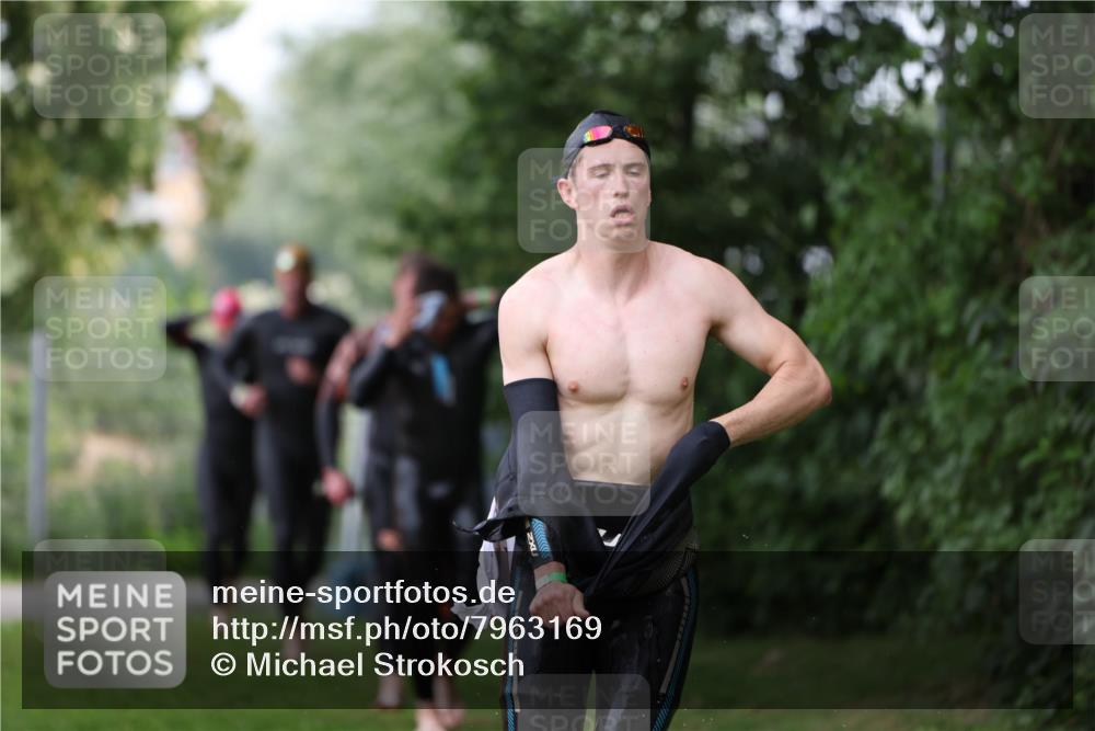 15.06.2025 - 7 Türme Triathlon Michael Strokosch http://msf.ph/oto/7963169 15.06.2025 12:15:48 Schwimmen 366, 446, 500, 503, 537, 575, 583 meine-sportfotos.de
